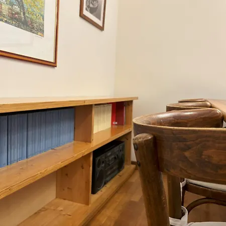 Interno 7 - Reception