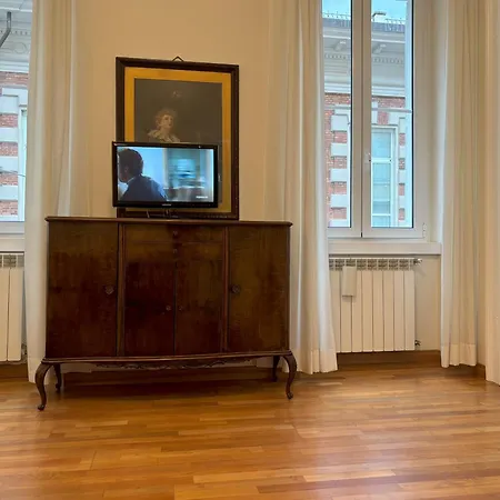 Interno 7 Апартаменты Триест